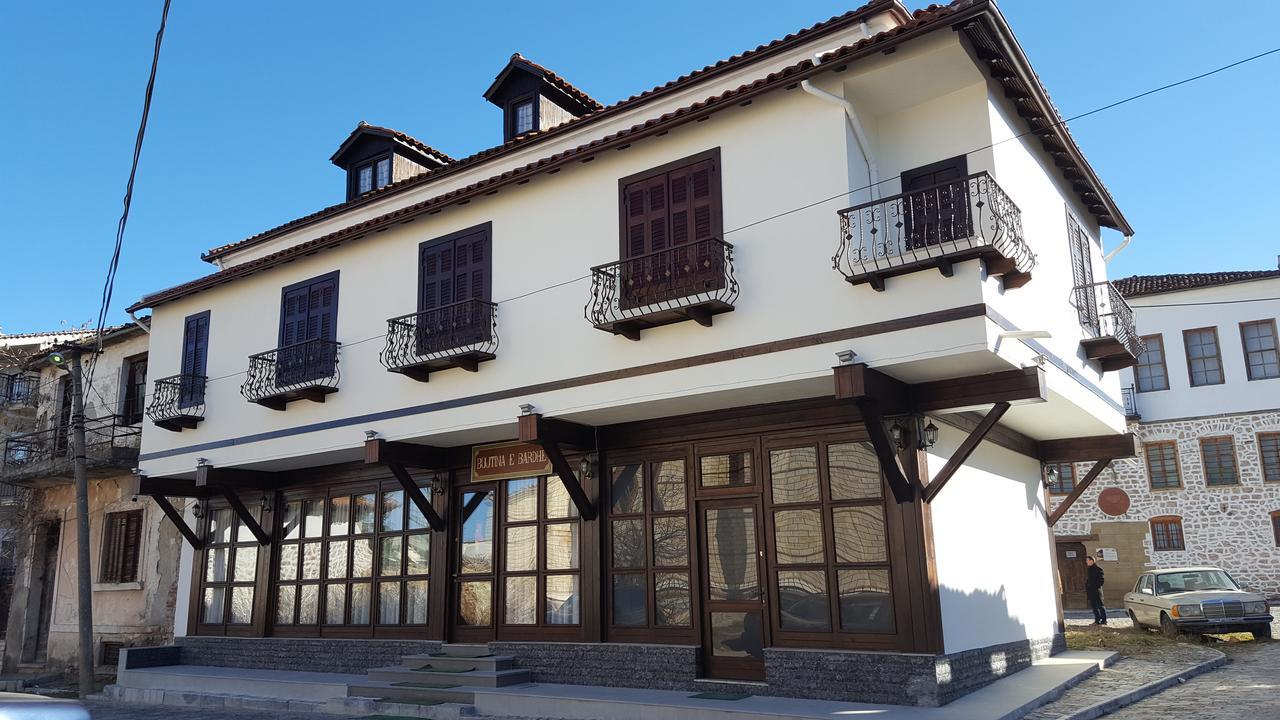 Hotel Bujtina E Bardhe Korce Exterior foto